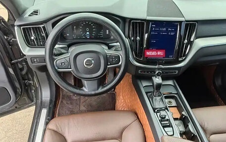 Volvo XC60 II, 2021 год, 3 114 000 рублей, 10 фотография