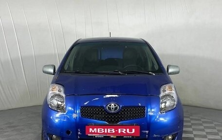 Toyota Yaris III рестайлинг, 2007 год, 430 000 рублей, 2 фотография