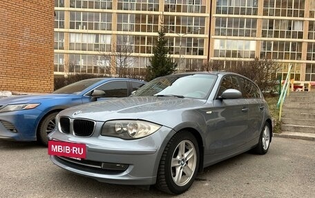 BMW 1 серия, 2007 год, 980 000 рублей, 2 фотография