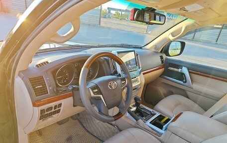 Toyota Land Cruiser 200, 2012 год, 4 500 000 рублей, 7 фотография