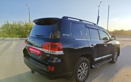 Toyota Land Cruiser 200, 2012 год, 4 500 000 рублей, 2 фотография