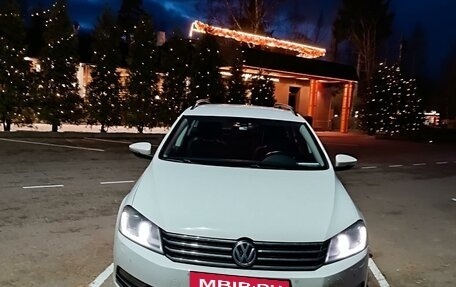 Volkswagen Passat B7, 2013 год, 999 999 рублей, 3 фотография