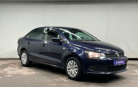 Volkswagen Polo VI (EU Market), 2011 год, 890 000 рублей, 2 фотография