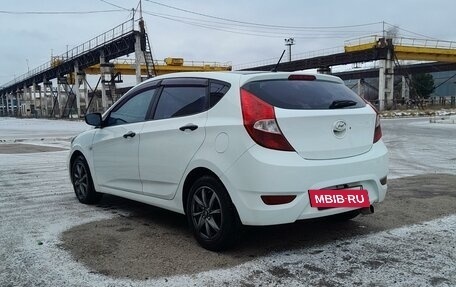 Hyundai Solaris II рестайлинг, 2012 год, 765 000 рублей, 9 фотография