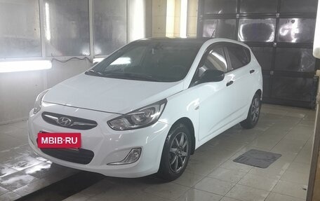 Hyundai Solaris II рестайлинг, 2012 год, 765 000 рублей, 17 фотография