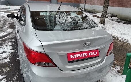 Hyundai Solaris II рестайлинг, 2014 год, 1 150 000 рублей, 2 фотография