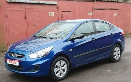 Hyundai Solaris II рестайлинг, 2012 год, 770 000 рублей, 3 фотография