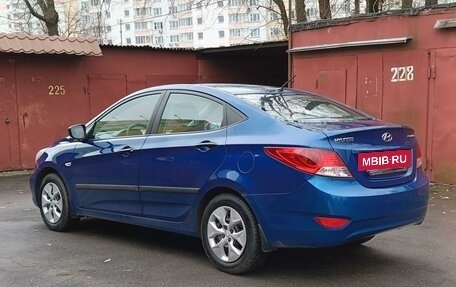 Hyundai Solaris II рестайлинг, 2012 год, 770 000 рублей, 5 фотография