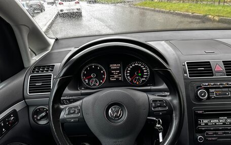 Volkswagen Touran III, 2011 год, 1 100 000 рублей, 18 фотография