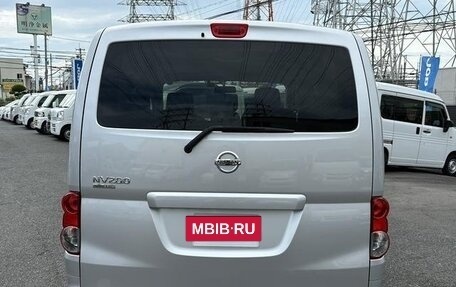 Nissan NV200, 2016 год, 1 590 000 рублей, 6 фотография