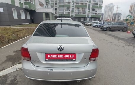 Volkswagen Polo VI (EU Market), 2014 год, 680 000 рублей, 2 фотография