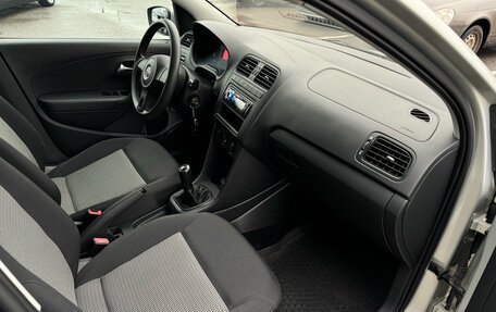 Volkswagen Polo VI (EU Market), 2012 год, 1 080 000 рублей, 21 фотография