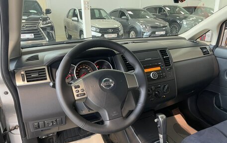 Nissan Tiida, 2008 год, 900 000 рублей, 17 фотография