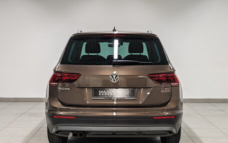 Volkswagen Tiguan II, 2018 год, 2 350 000 рублей, 6 фотография