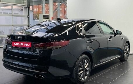 KIA Optima IV, 2018 год, 2 200 000 рублей, 5 фотография