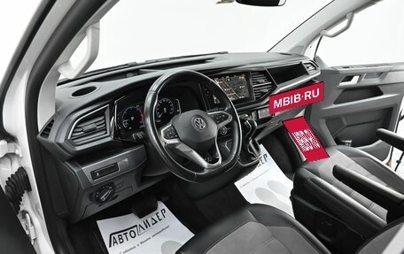 Volkswagen Multivan T6 рестайлинг, 2019 год, 6 749 000 рублей, 6 фотография