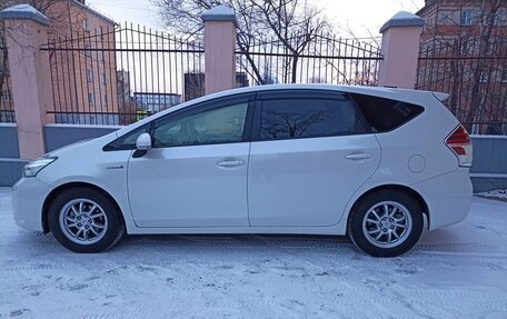 Toyota Prius Alpha I (ZVW40/41), 2018 год, 2 050 000 рублей, 4 фотография