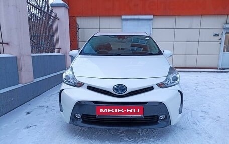 Toyota Prius Alpha I (ZVW40/41), 2018 год, 2 050 000 рублей, 2 фотография