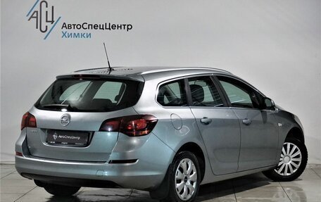 Opel Astra J, 2012 год, 789 800 рублей, 2 фотография