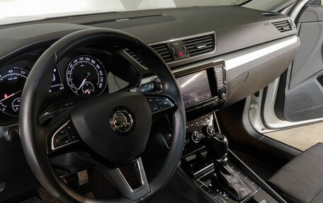 Skoda Superb III рестайлинг, 2019 год, 2 099 000 рублей, 8 фотография