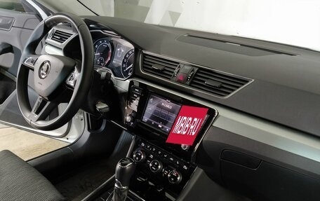 Skoda Superb III рестайлинг, 2019 год, 2 099 000 рублей, 7 фотография