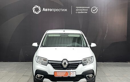 Renault Logan II, 2019 год, 980 000 рублей, 2 фотография