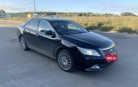 Toyota Camry, 2012 год, 1 800 000 рублей, 2 фотография