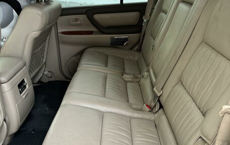 Toyota Land Cruiser 100 рестайлинг 2, 2006 год, 2 800 000 рублей, 4 фотография