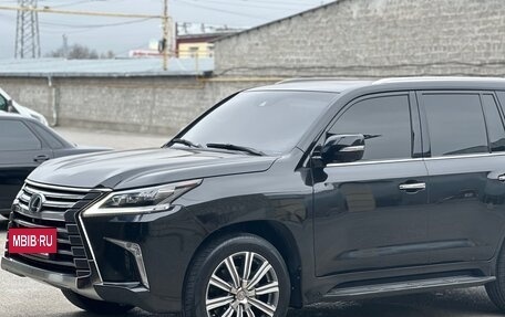 Lexus LX III, 2016 год, 8 200 000 рублей, 4 фотография