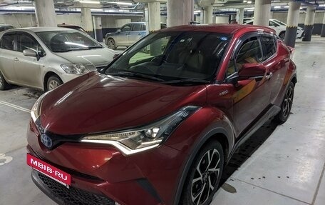 Toyota C-HR I рестайлинг, 2018 год, 2 290 000 рублей, 7 фотография