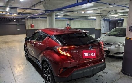 Toyota C-HR I рестайлинг, 2018 год, 2 290 000 рублей, 4 фотография