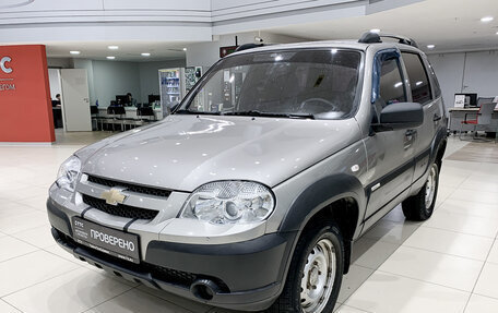 Chevrolet Niva I рестайлинг, 2012 год, 670 000 рублей, 5 фотография