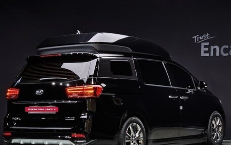 KIA Carnival III, 2021 год, 2 375 000 рублей, 4 фотография