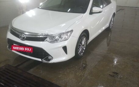 Toyota Camry, 2016 год, 2 200 000 рублей, 7 фотография