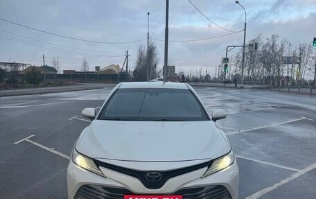 Toyota Camry, 2018 год, 2 500 000 рублей, 1 фотография