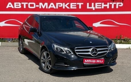 Mercedes-Benz E-Класс, 2013 год, 2 400 000 рублей, 1 фотография