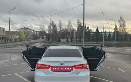 Toyota Camry, 2018 год, 2 500 000 рублей, 2 фотография