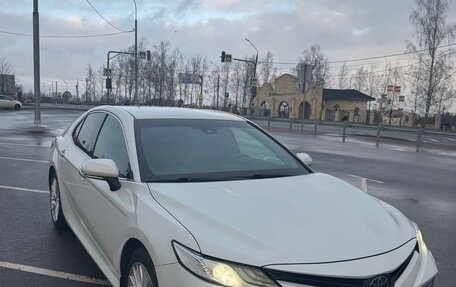 Toyota Camry, 2018 год, 2 500 000 рублей, 8 фотография