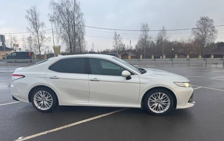 Toyota Camry, 2018 год, 2 500 000 рублей, 11 фотография