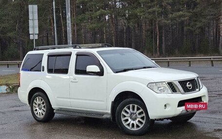 Nissan Pathfinder, 2011 год, 1 550 000 рублей, 19 фотография