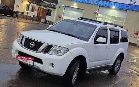 Nissan Pathfinder, 2011 год, 1 550 000 рублей, 22 фотография