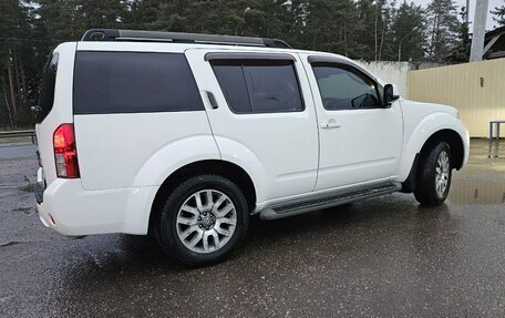 Nissan Pathfinder, 2011 год, 1 550 000 рублей, 33 фотография