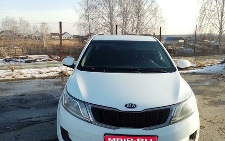 KIA Rio III рестайлинг, 2014 год, 890 000 рублей, 1 фотография