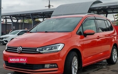 Volkswagen Touran III, 2017 год, 1 850 000 рублей, 6 фотография