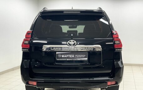 Toyota Land Cruiser Prado 150 рестайлинг 2, 2018 год, 5 996 000 рублей, 5 фотография