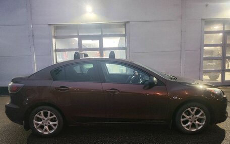 Mazda 3, 2013 год, 1 047 000 рублей, 23 фотография