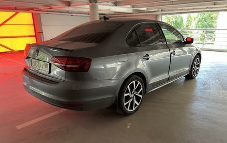 Volkswagen Jetta VI, 2017 год, 1 880 000 рублей, 4 фотография