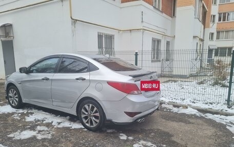 Hyundai Solaris II рестайлинг, 2015 год, 750 000 рублей, 3 фотография