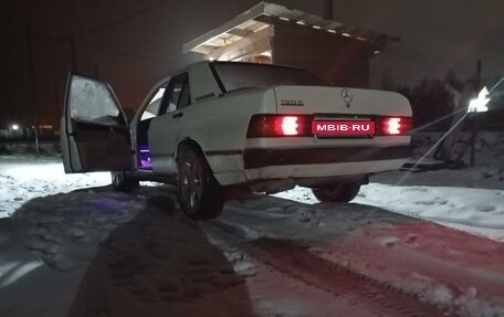 Mercedes-Benz 190 (W201), 1984 год, 160 000 рублей, 4 фотография