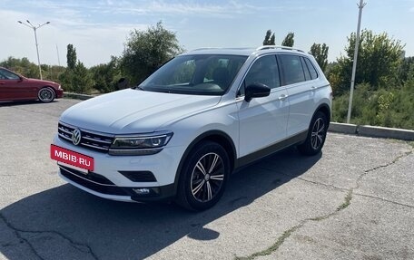 Volkswagen Tiguan II, 2018 год, 2 799 000 рублей, 8 фотография